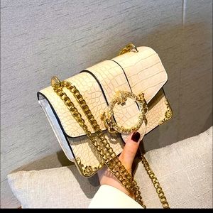 BAROQUE HANDBAG